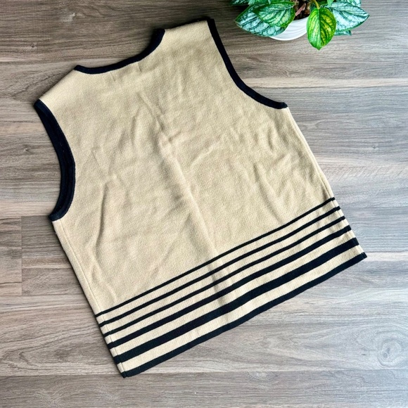 Vintage Croft & Barrow Tan & Black Striped Knit V- Neck Sweater Vest – Size L - Picture 8 of 8
